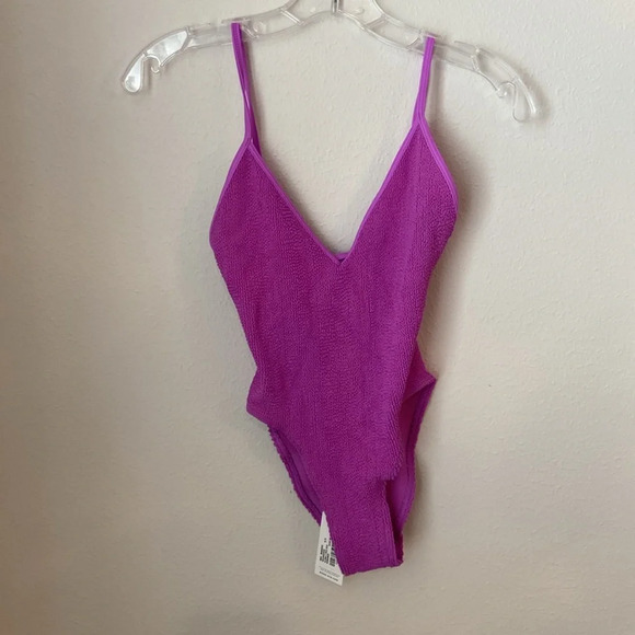 NWT BOND EYE ONE PIECE BATHING SUIT - Picture 4 of 8